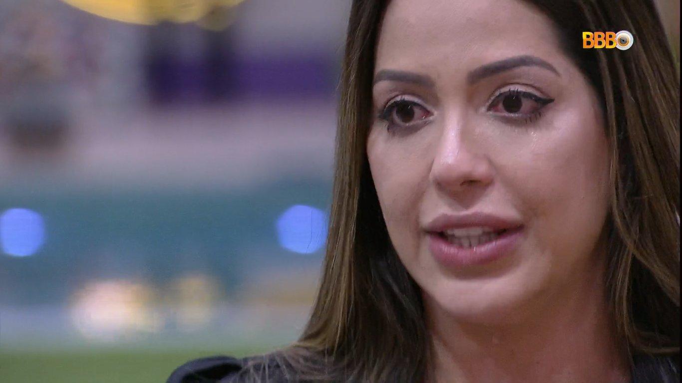 Laís chorou em conversa com Arthur sobre castigo do monstro