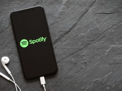 Spotify é um streaming de música e podcast
