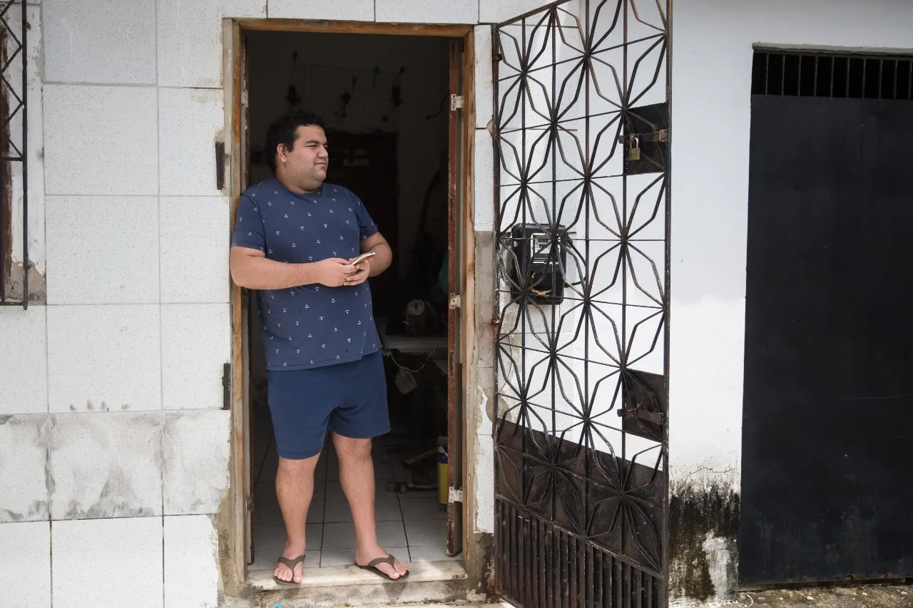 A família de Bella se mantém com um orçamento de cerca de dois salários mínimos por mês