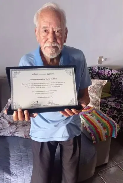 Andrelino foi homenageado com uma placa de metal  do governo federal em Goiás