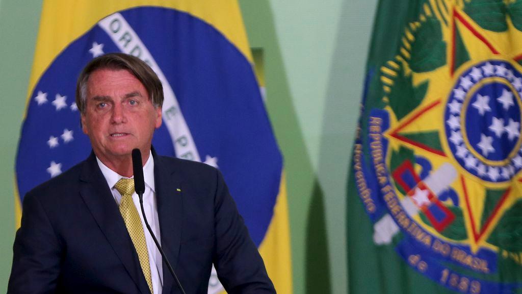Após aumento da gasolina, Bolsonaro diz que não define preços da Petrobras: 'Não decido nada lá' - Negócios - Diário do Nordeste