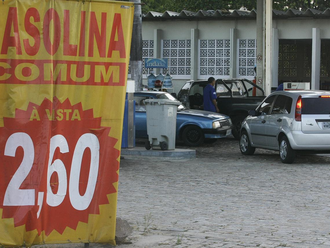 Gasolina cara rende chuva de memes; veja quais viralizaram mais