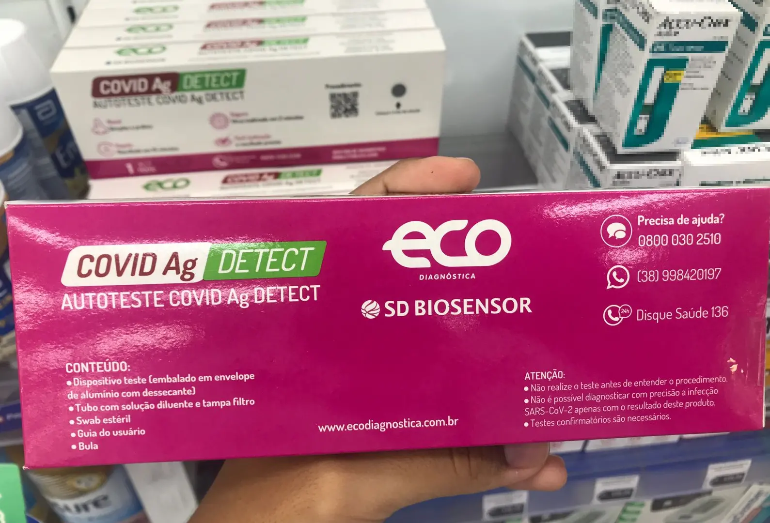 Autoteste de Covid em farmácia de Fortaleza