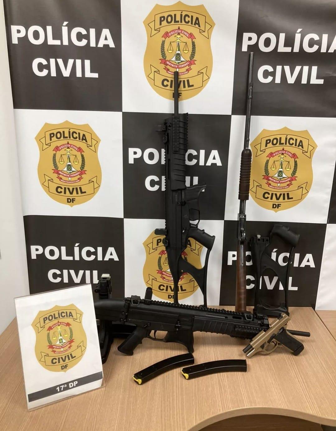 Foto das armas apreendidas no Distrito Federal no caso 
