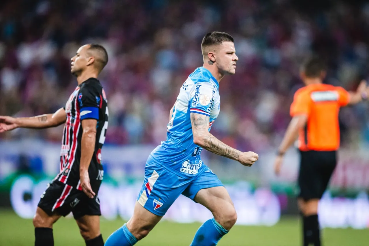 Renato Kayzer marcou dois gols pelo Leão, seus primeiros com a camisa tricolor