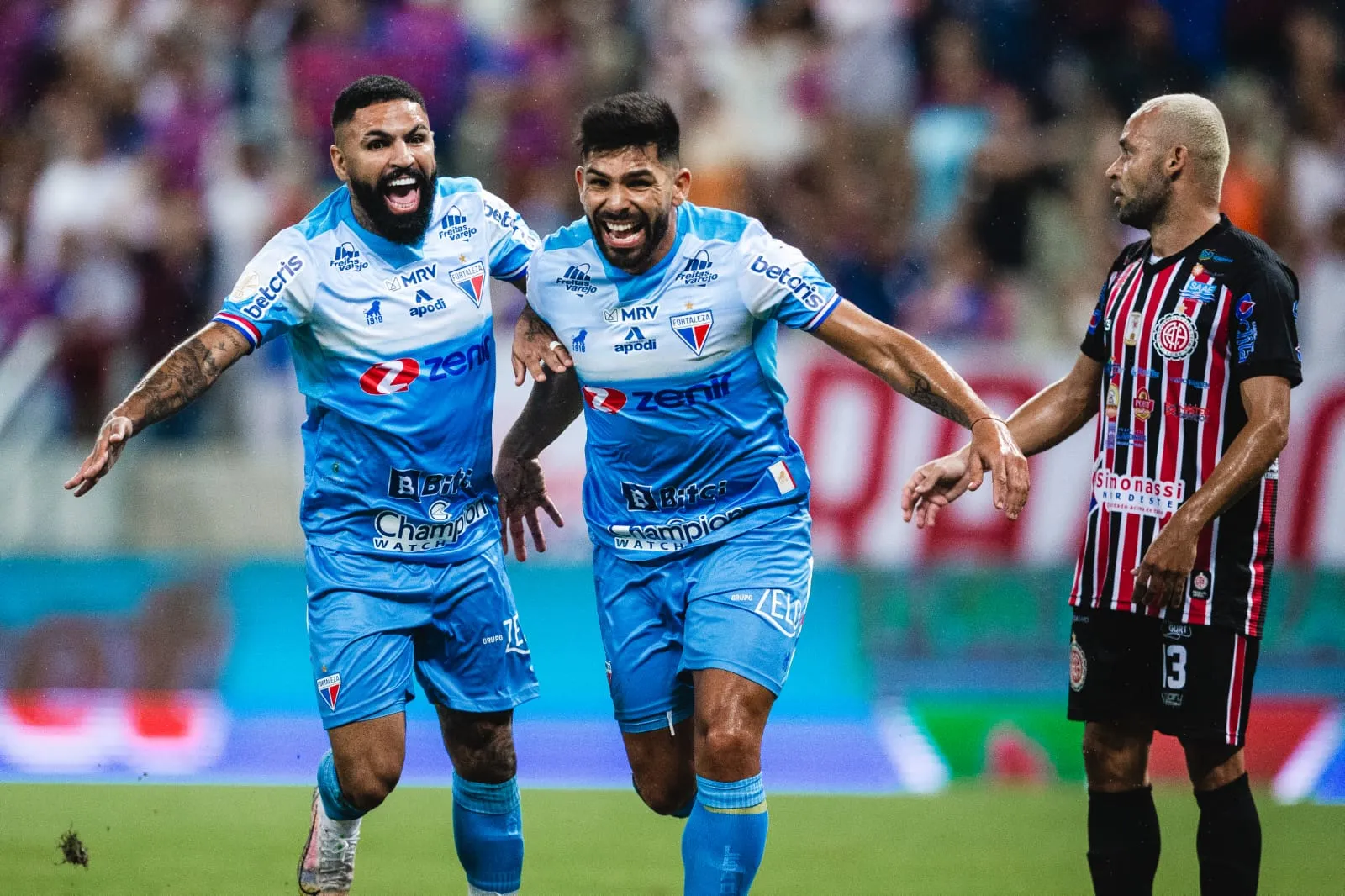 O atacante Romero entrou na etapa final e também deixou o dele