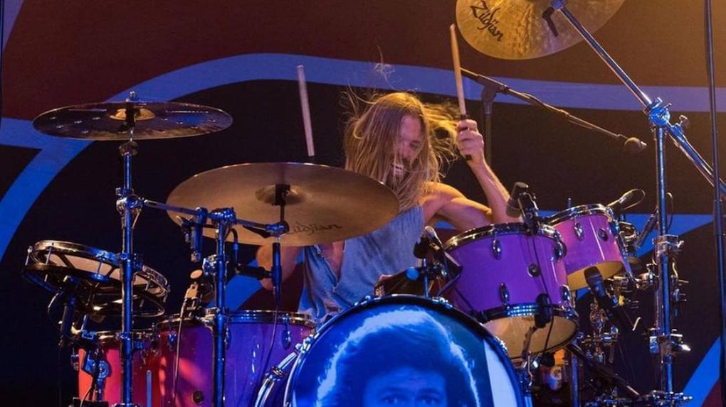 baterista do Foo Fighters Taylor
