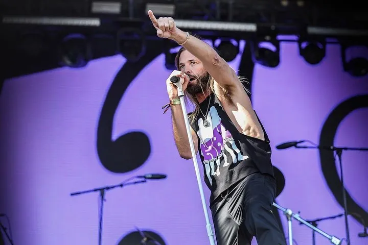 Exame toxicológico aponta 10 substâncias presentes no corpo de Taylor Hawkins