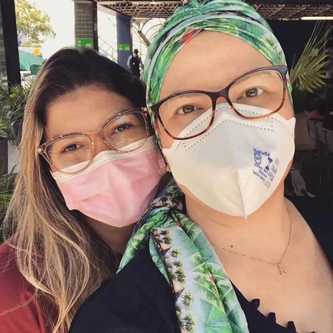 Marina Alves e irmã dela que farão transplante de medula