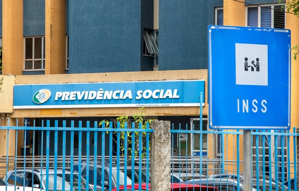 Fachada do prédio da Previdência Social.