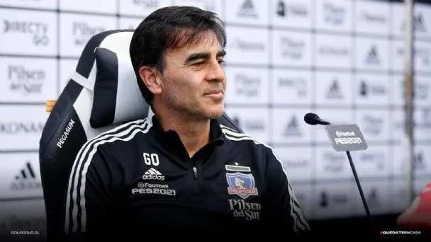 Gustavo Quinteros, técnico do Colo-Colo, concedeu entrevista coletiva nesta quarta-feira (30)
