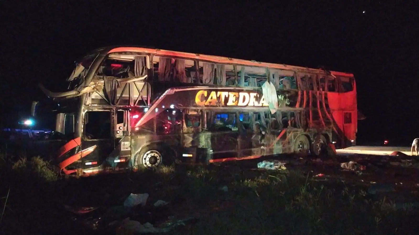 Imagem da notícia: Cearense morre em acidente de ônibus com 47 feridos na Bahia 