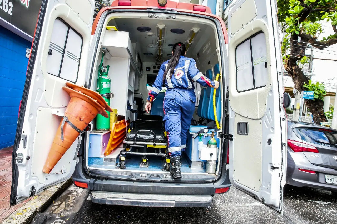 Imagem da notícia: Dia da Mentira: entenda os danos que trotes causam ao Samu no Ceará