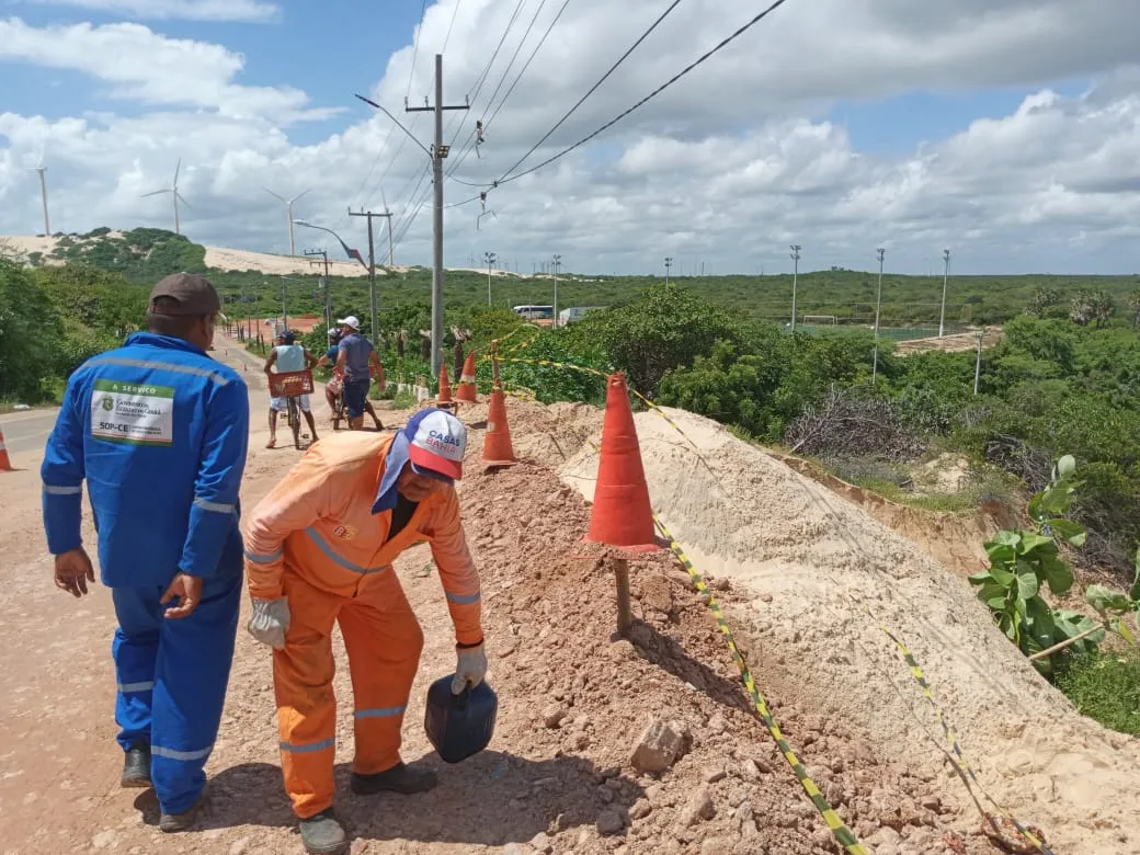 Obra segue ao longo deste domingo para continuidade dos reparos, mas já é possível transitar no local