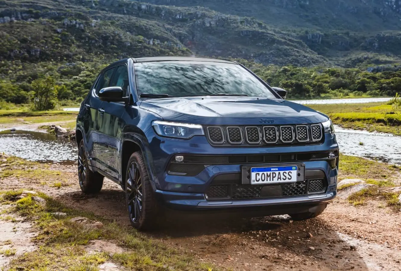Imagem da notícia Jeep Compass 4xe é lançado nesta segunda-feira (4) ; modelo tem versão única e custa R$ 350 mil