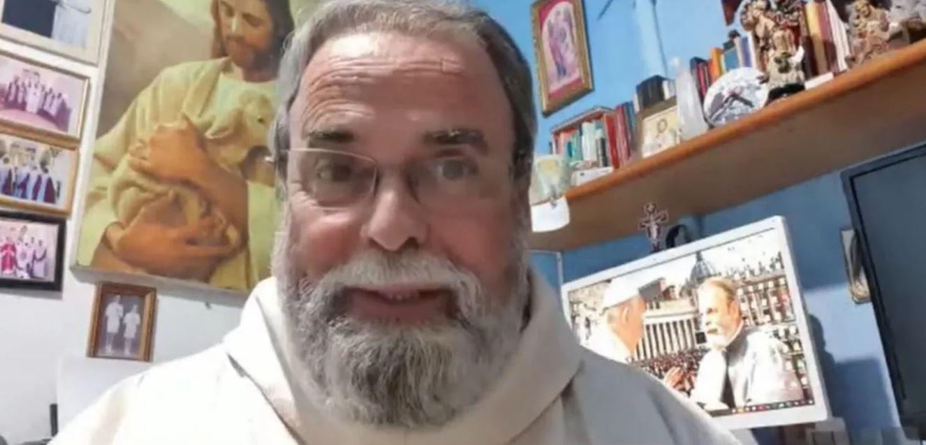 Padre Antônio Maria tem casa invadida por ladrões