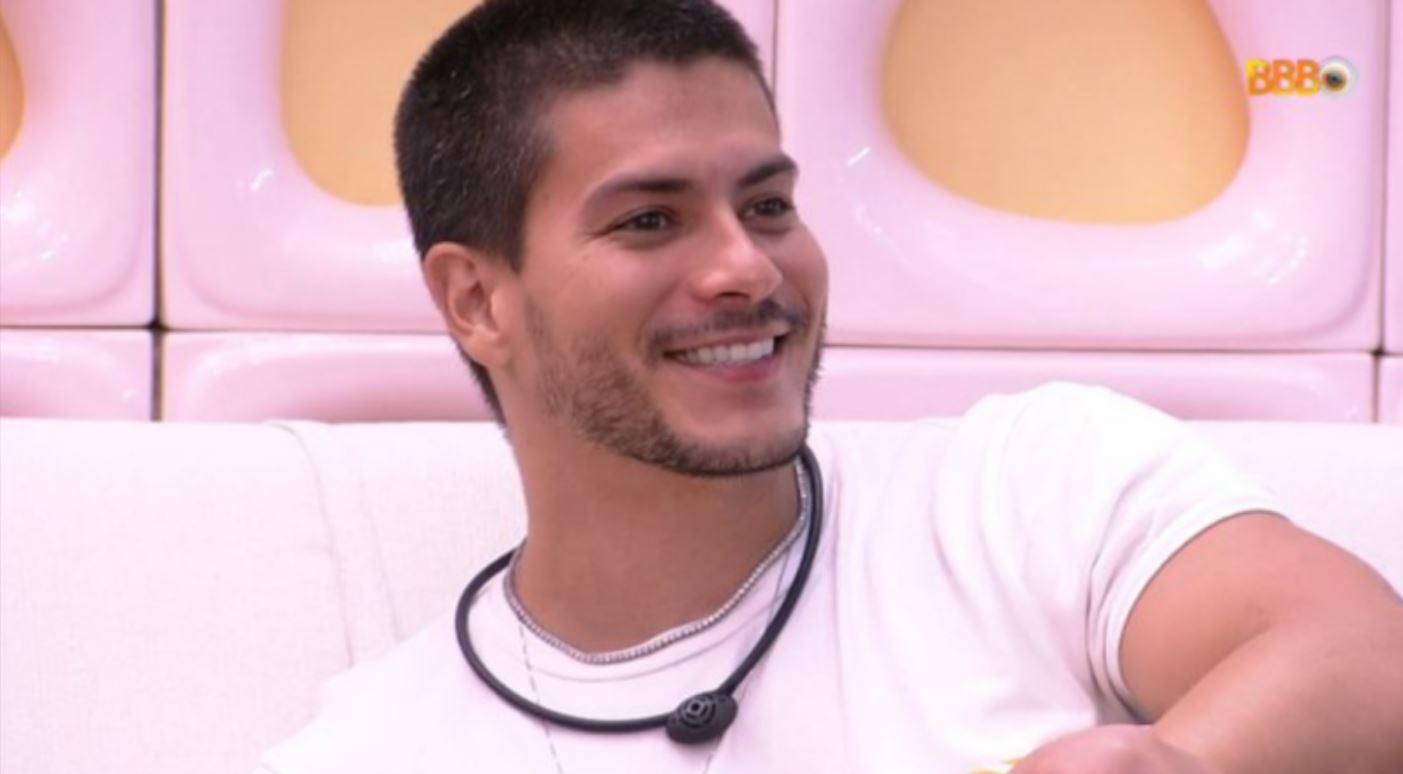 Arthur Aguiar vence paredão falso e vai para quarto secreto