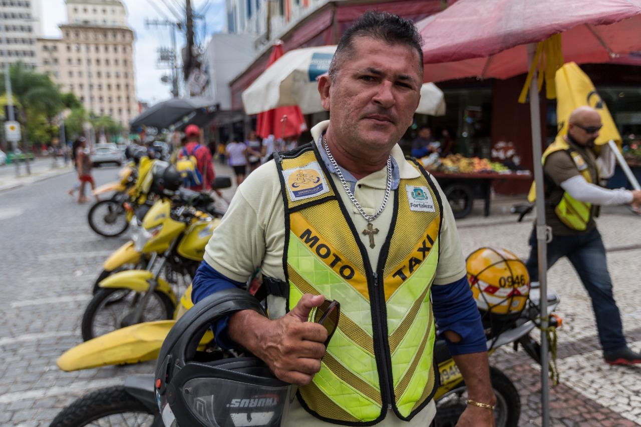 Mototaxistas de Fortaleza relatam impactos de aplicativos: “fazia 20  corridas por dia, hoje nem 10” - Ceará - Diário do Nordeste