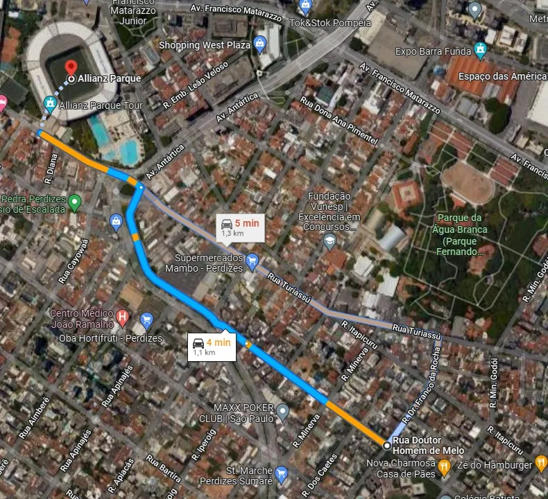 O falso estacionamento foi executado a cerca de 1 km de distância do local do show