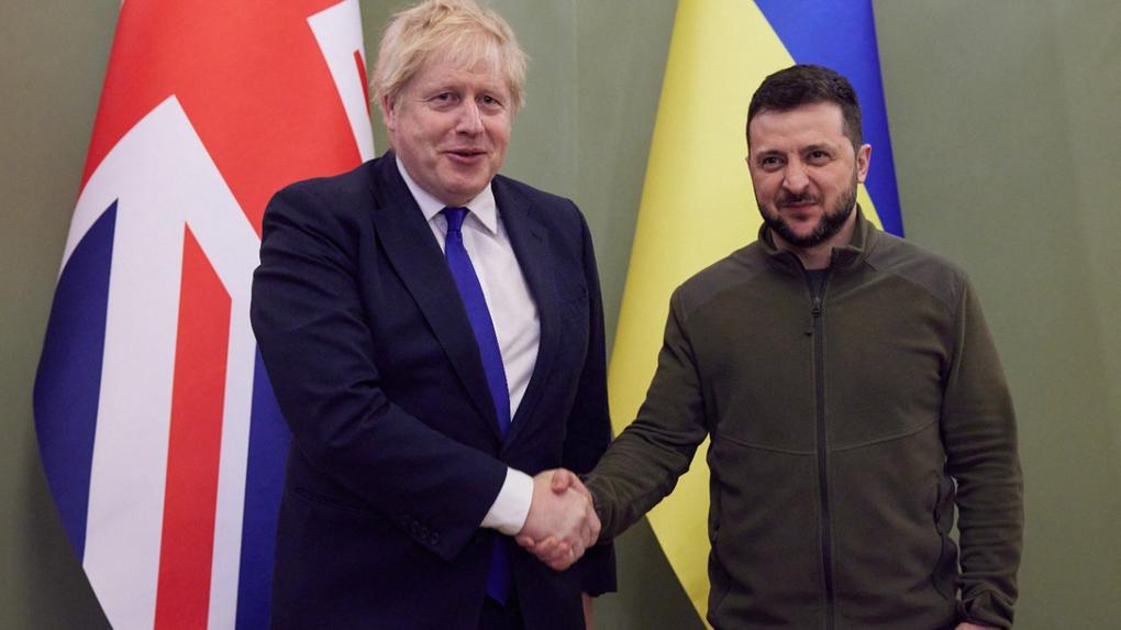 Boris Jonhson foi à Ucrânia para se reunir pessoalmente com o presidente Volodimir Zelensky
