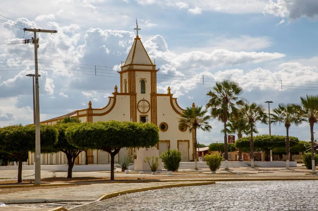 Praça matriz de Jaguaribara