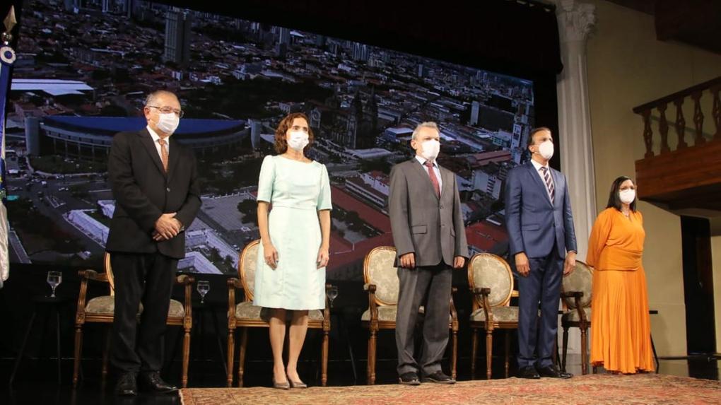 Sulivan Mota, Izolda Cela, José Sarto, Camilo Santana e Ana Estela Leite