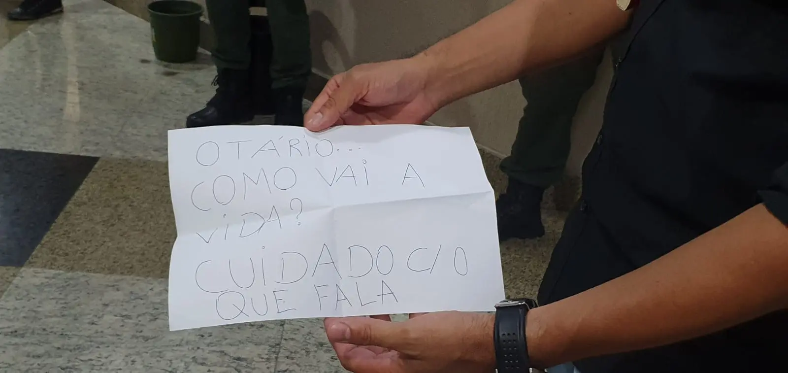 Bilhete que o ex-diretor da APS diz ter recebido