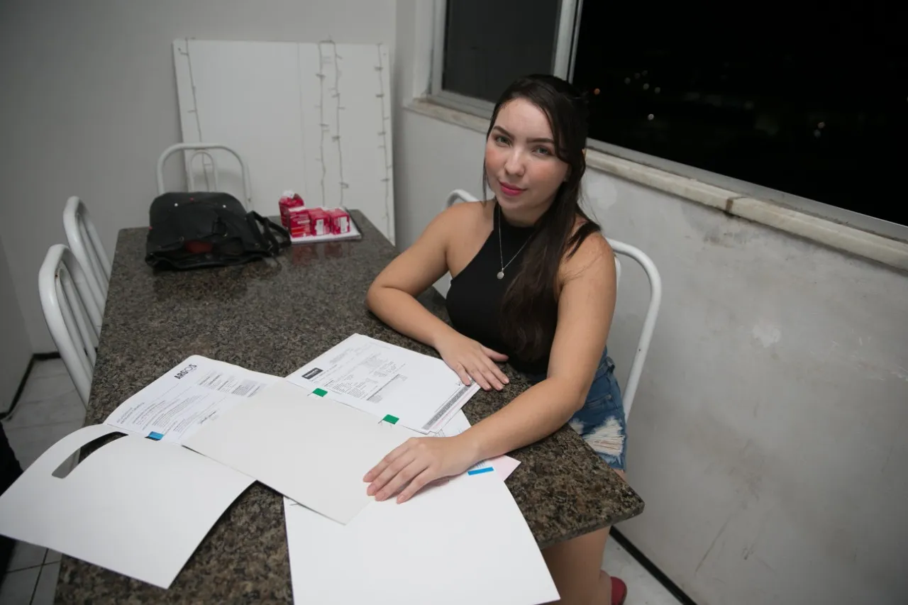 A assistente de projetos Letícia Almeida se assustou com o aumento