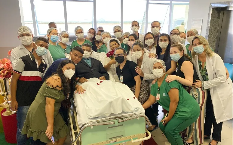 Cerimônia foi acompanhada por familiares e colaboradores do hospital