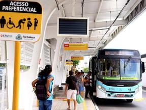 Terminal de ônibus aberto em Fortaleza