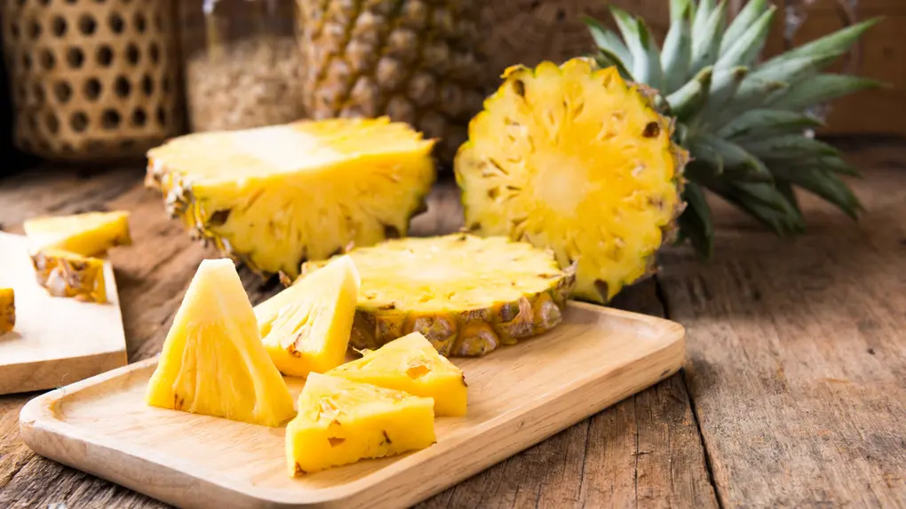 Abacaxi: conheça os benefícios e as propriedades da fruta tropical ...