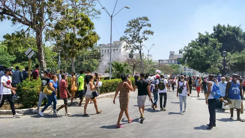 Turistas e trabalhadores da região movimentaram região