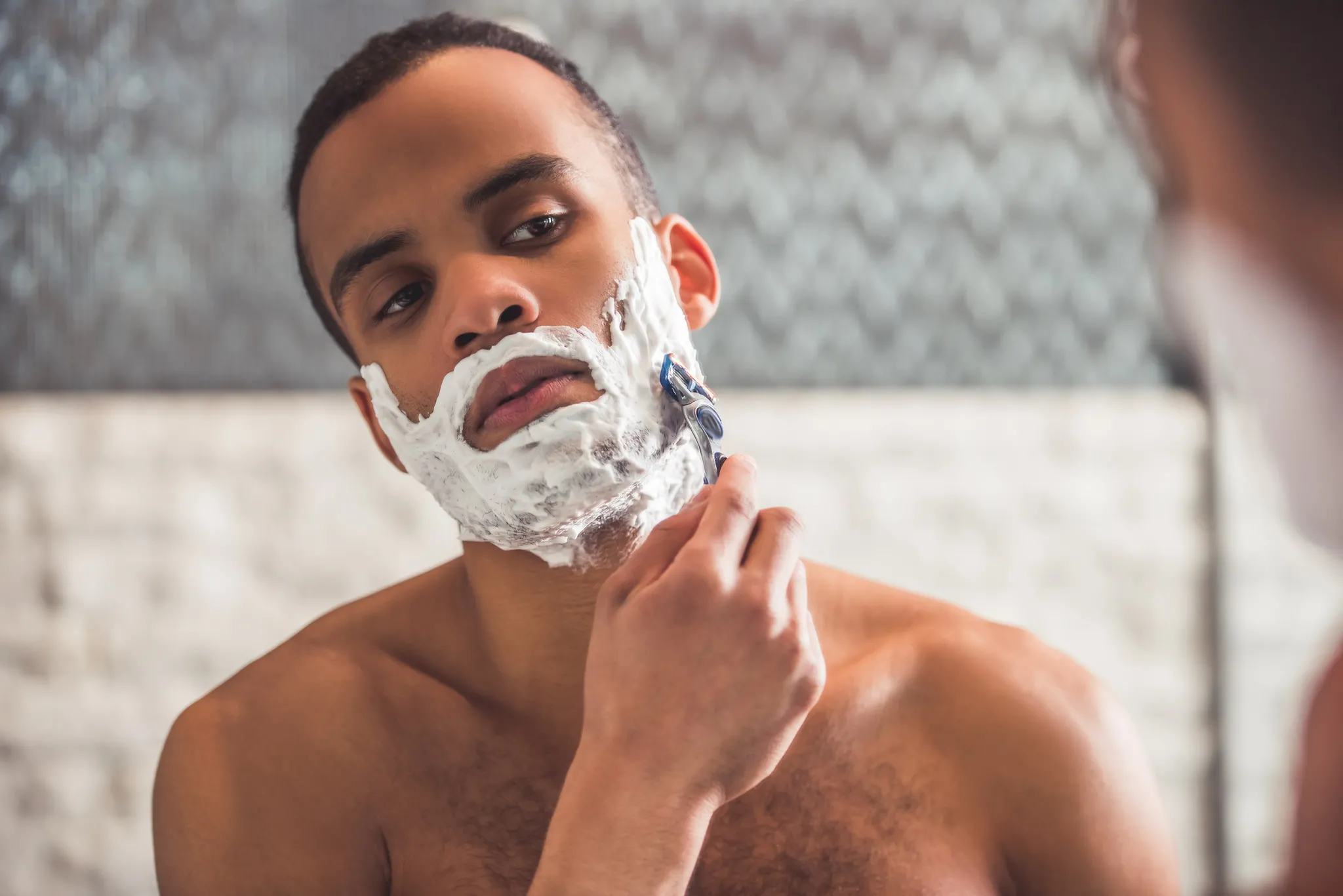 A substância pode minimizar as lesões instaladas na região da barba e o desconforto causado pelo pós-barbear