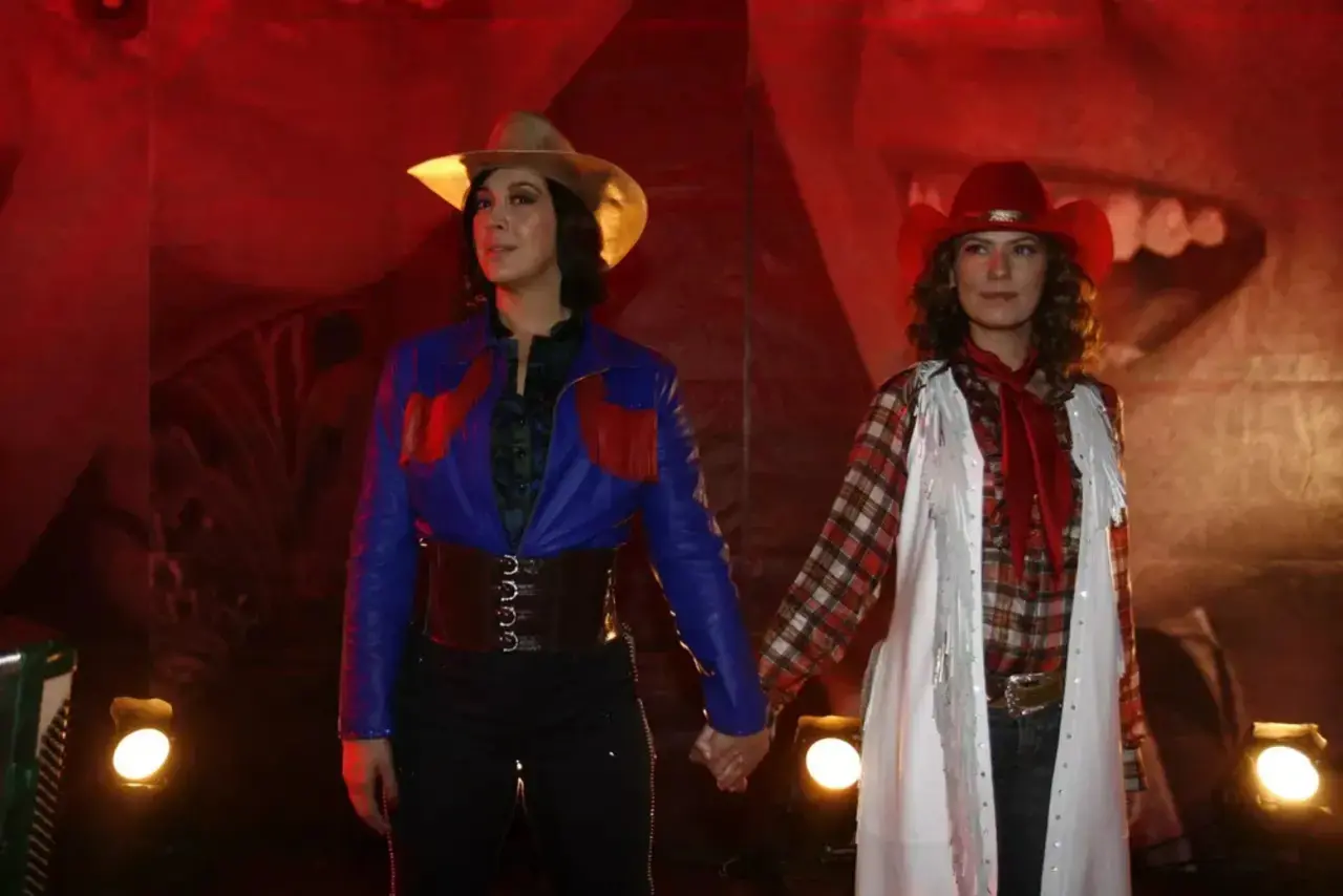 Protagonistas iniciaram amizade como uma dupla sertaneja