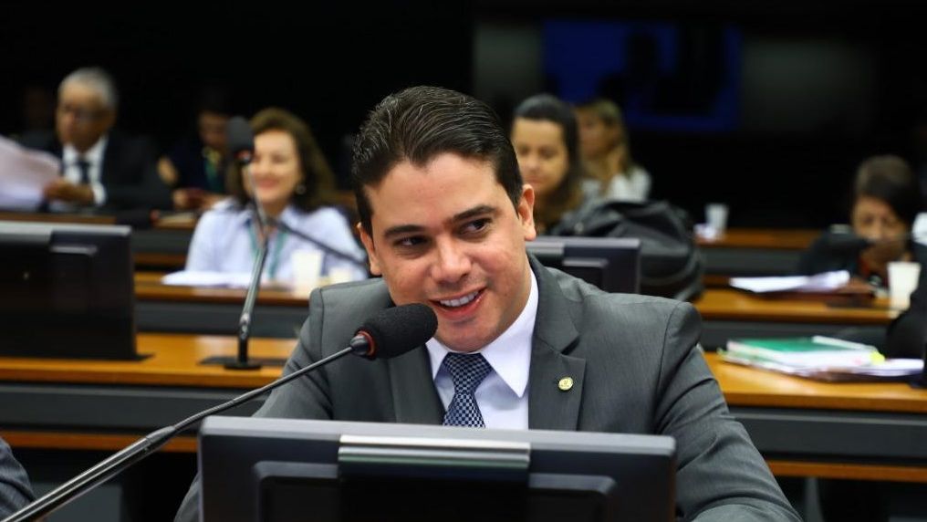Deputado federal Júnior Mano (PL)