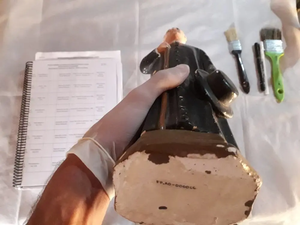 Ex-votos também podem ser encontrados no equipamentos, refletindo aspectos da religiosidade