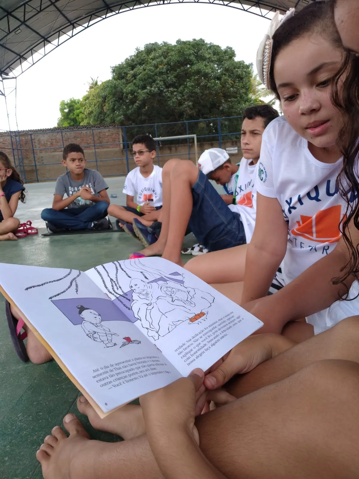 Especialistas apontam que a leitura beneficia o cognitivo, criatividade e criticidade dos jovens