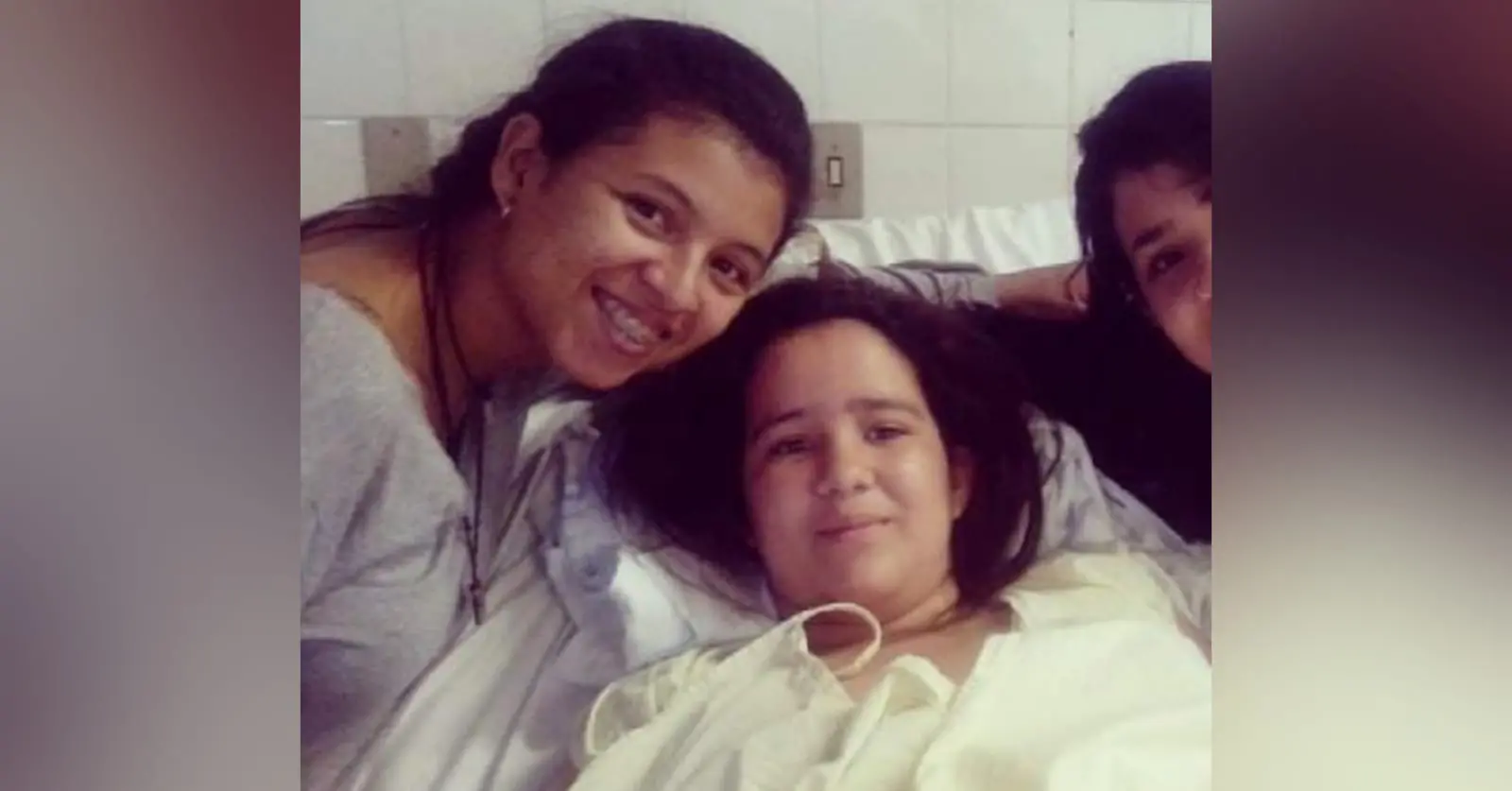 Ana Caroline ficou internado no IJF, em Fortaleza