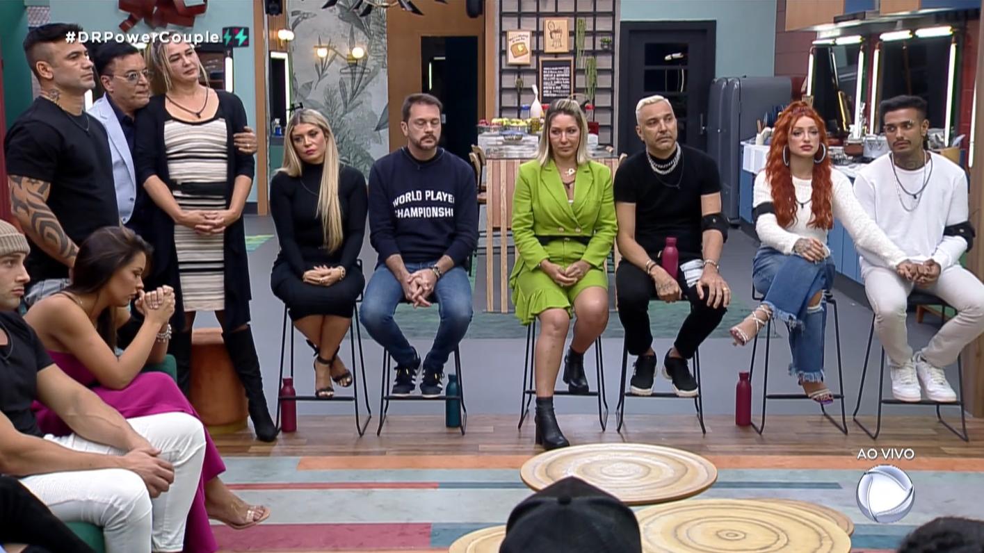 Enquete Power Couple: Adryana e Albert, Andreia e Nahim, Baronesa e Rogério  e Brenda e Matheus? Vote - Zoeira - Diário do Nordeste