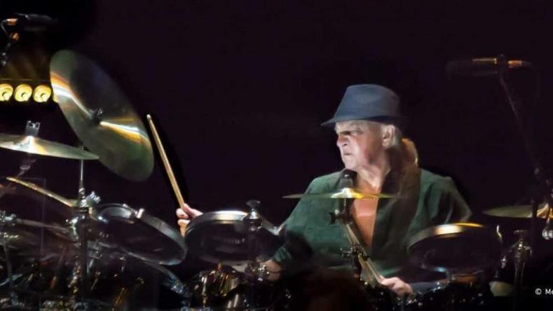 Morreu baterista dos Yes, Alan White, aos 72 anos após doença repentina