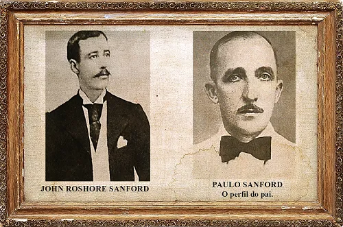 Comparação entre John Sanford e seu filho, Paulo Sanford.