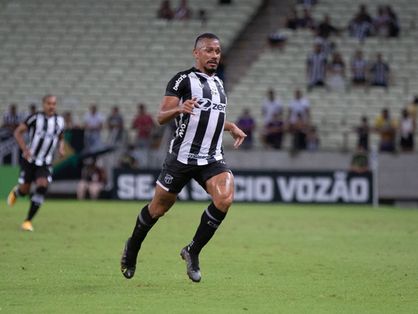 Fernando Sobral em jogo do Ceará