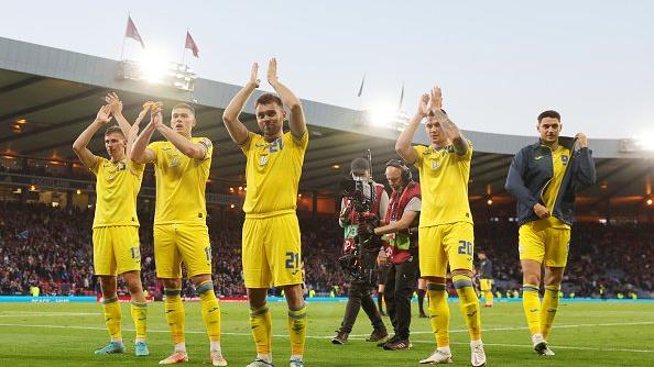 Escócia e Polônia farão jogo beneficente para ajuda humanitária na Ucrânia  - Placar - O futebol sem barreiras para você
