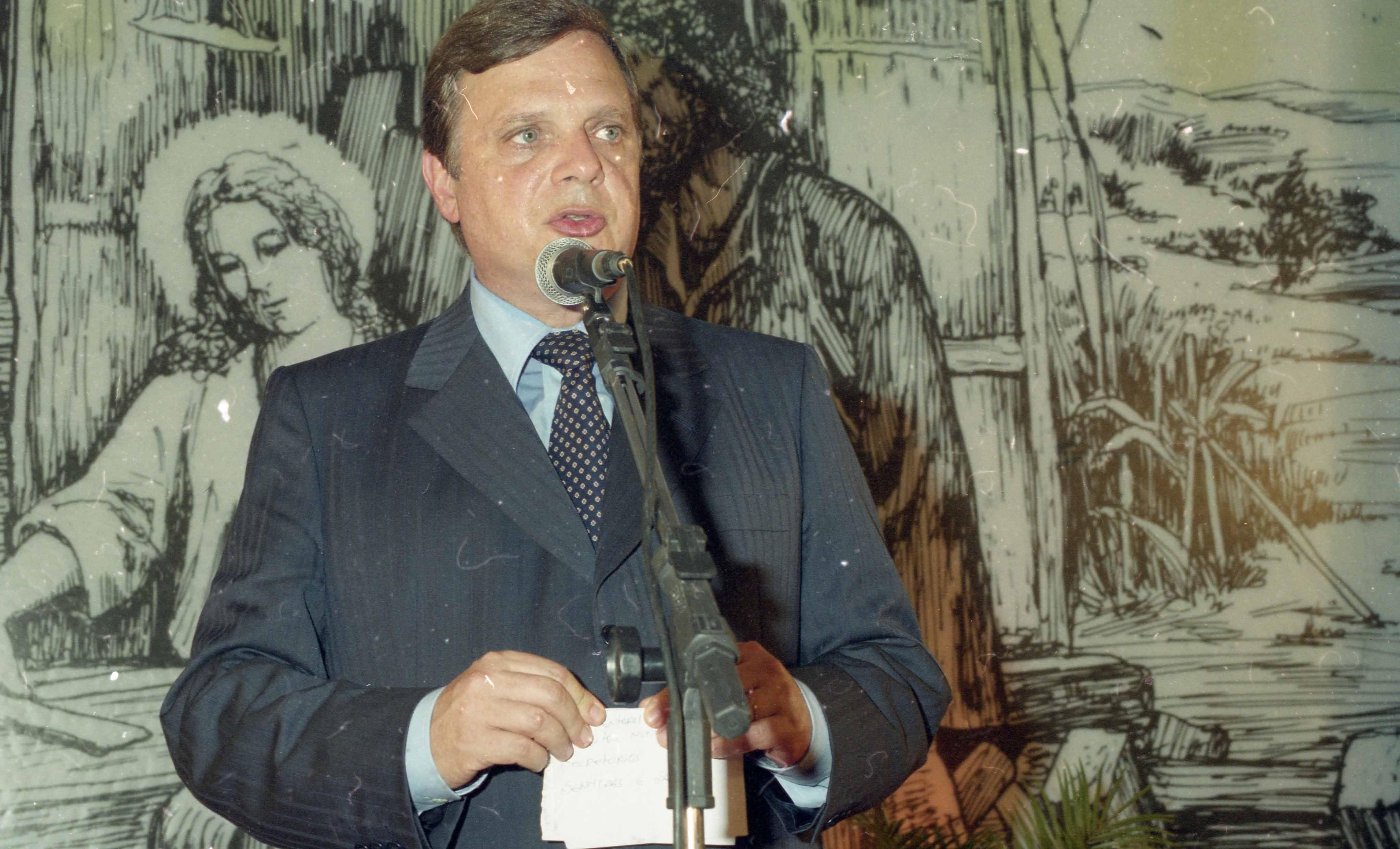 Tasso discursa em sua posse