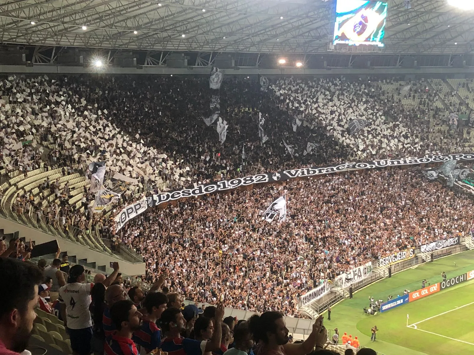 Torcida do Ceará também fez a festa na Arena Castelão