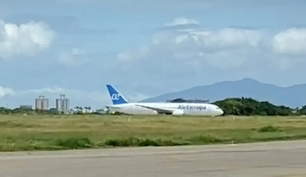 Avião no Aeroporto de Fortaleza