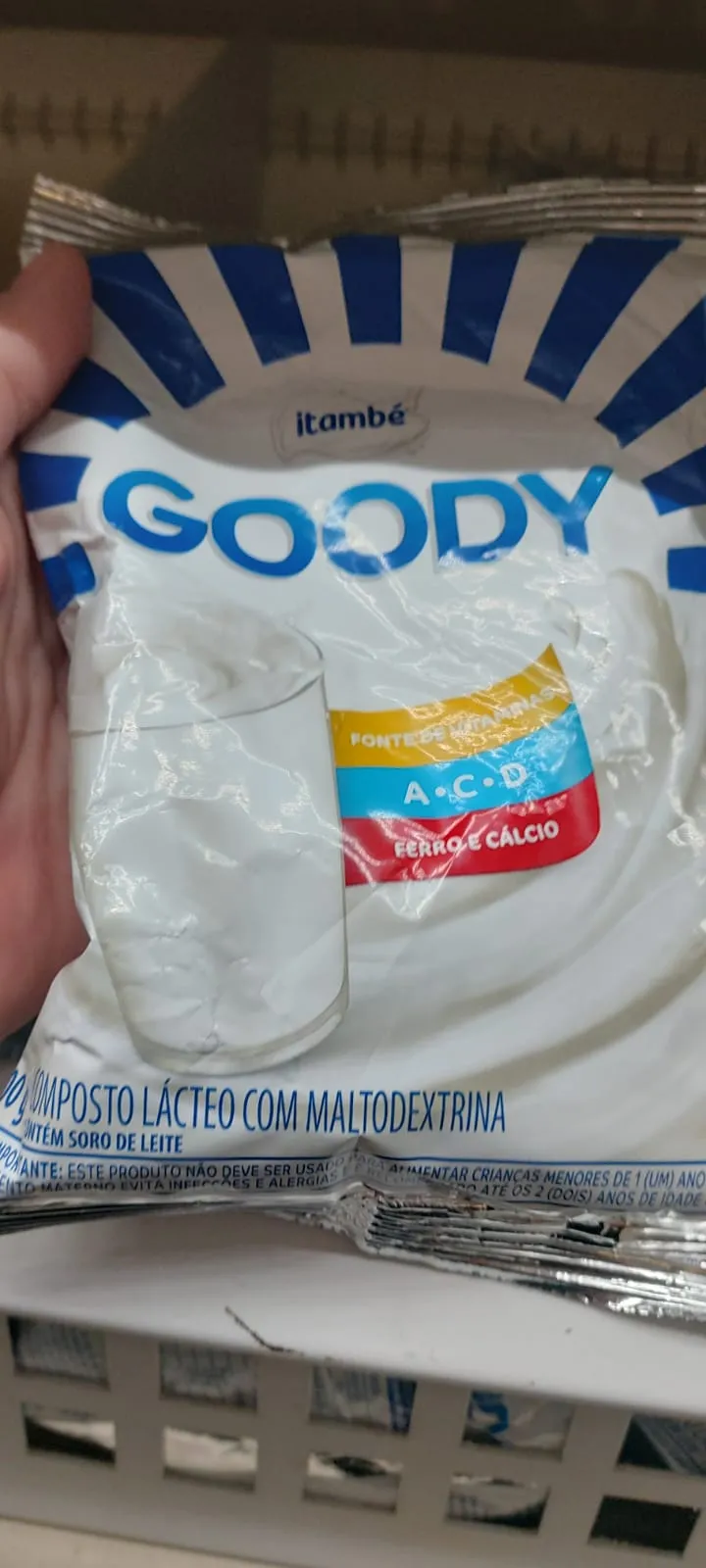 Composto lácteo para substituir o leite é pó era vendido por R$ 4,69 (unidade). No dia da pesquisa, o valor era, pelo menos, R$ 1 mais barato que as outras marcas. A marca também alertou não ser um produto recomendado para crianças menores de um ano