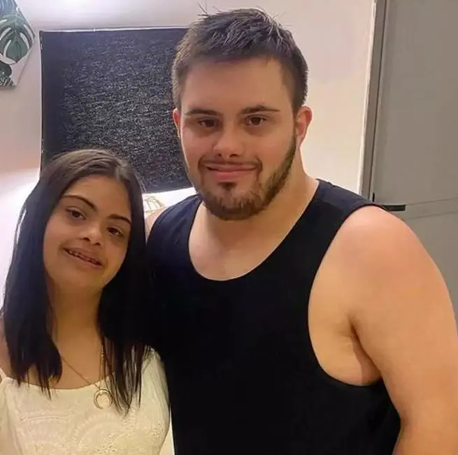 Imagem da notícia: Filha do ex-jogador Romário, Ivy Farias recebe declaração de namorado nas redes sociais