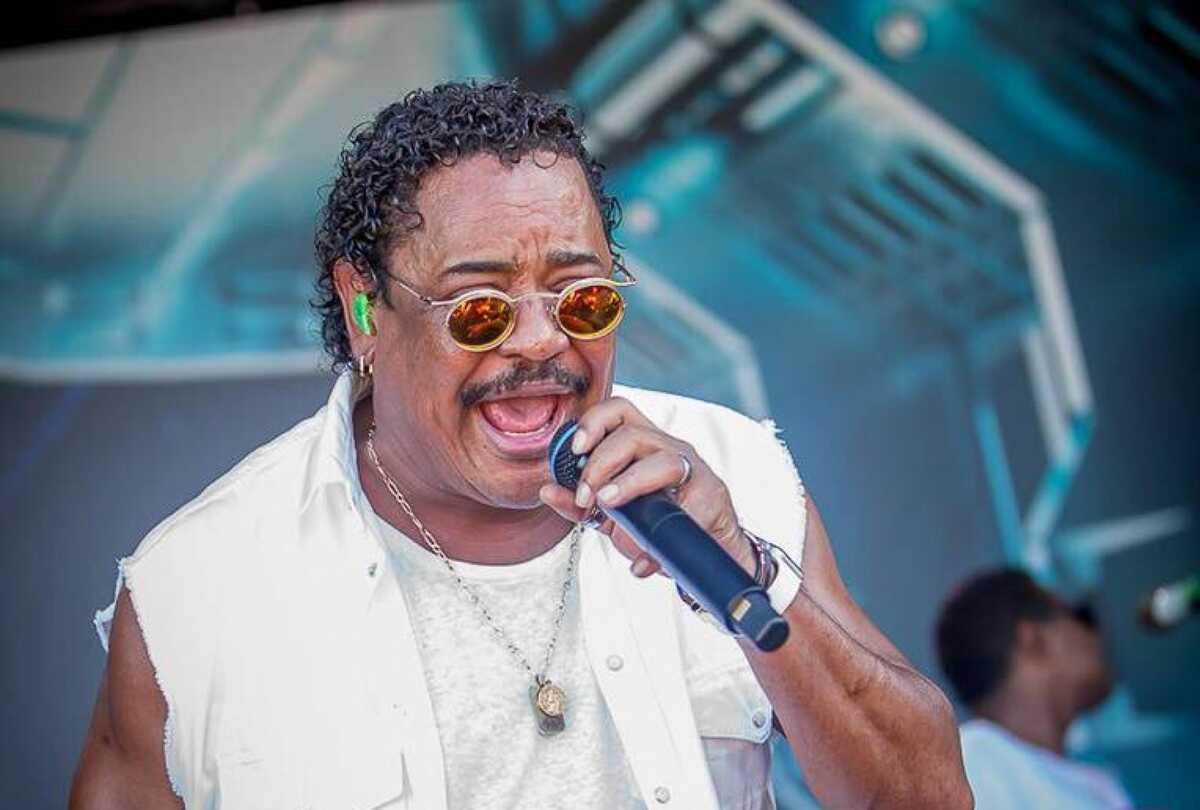 Compadre Washington em show do É o Tchan