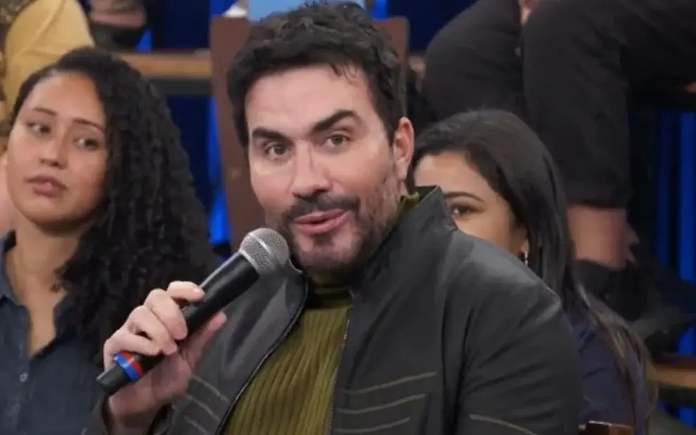 Padre Fábio de Melo durante participação no programa Altas Horas da TV Globo